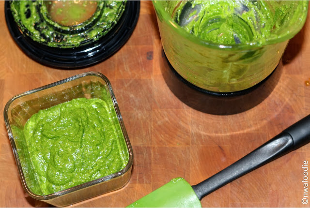 How to make kale pesto (c)nwafoodie