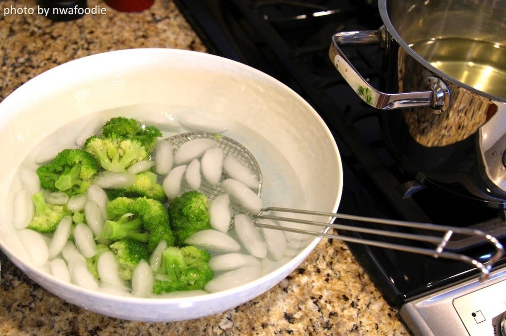 how to blanch vegetables - ice bath (c) nwafoodie