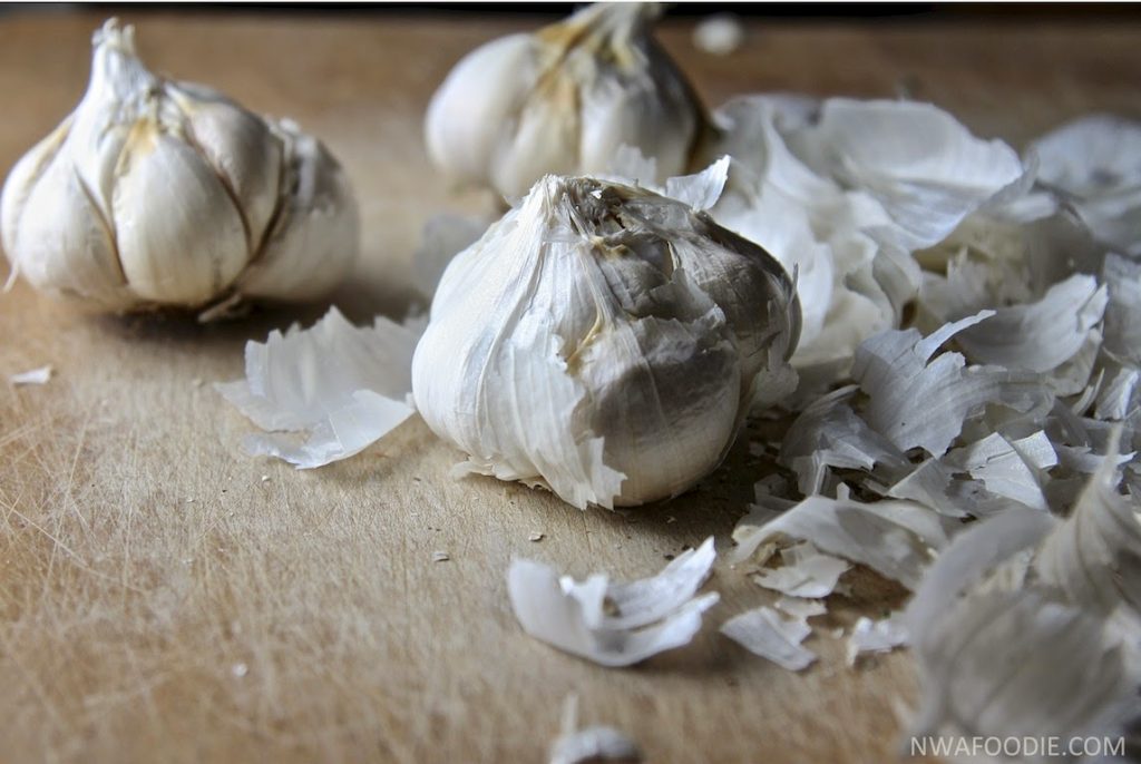 oven roasted garlic is good for all the senses prepping garlic (c)nwafoodie