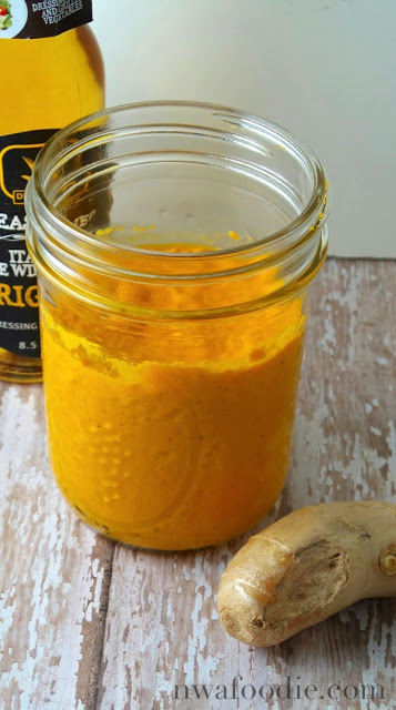 #denigris1889 carrot ginger dressing - pint product shot (c)nwafoodie #ItalianVinegar #DrizzleFlavor AD