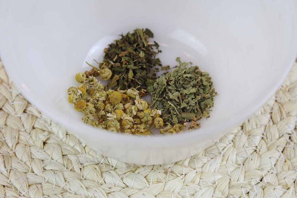how to make tea using dry herbs - combine herbs (c)nwafoodie
