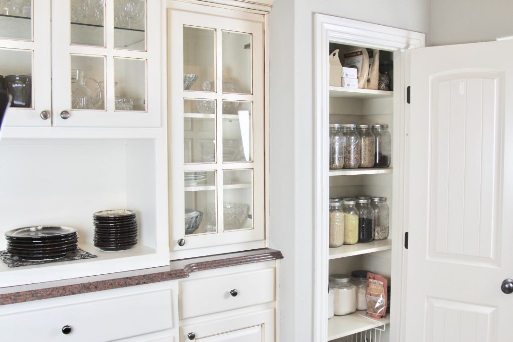 pantry inspiration - Beth Stephens - essentials (c)thejoyofeatingwell