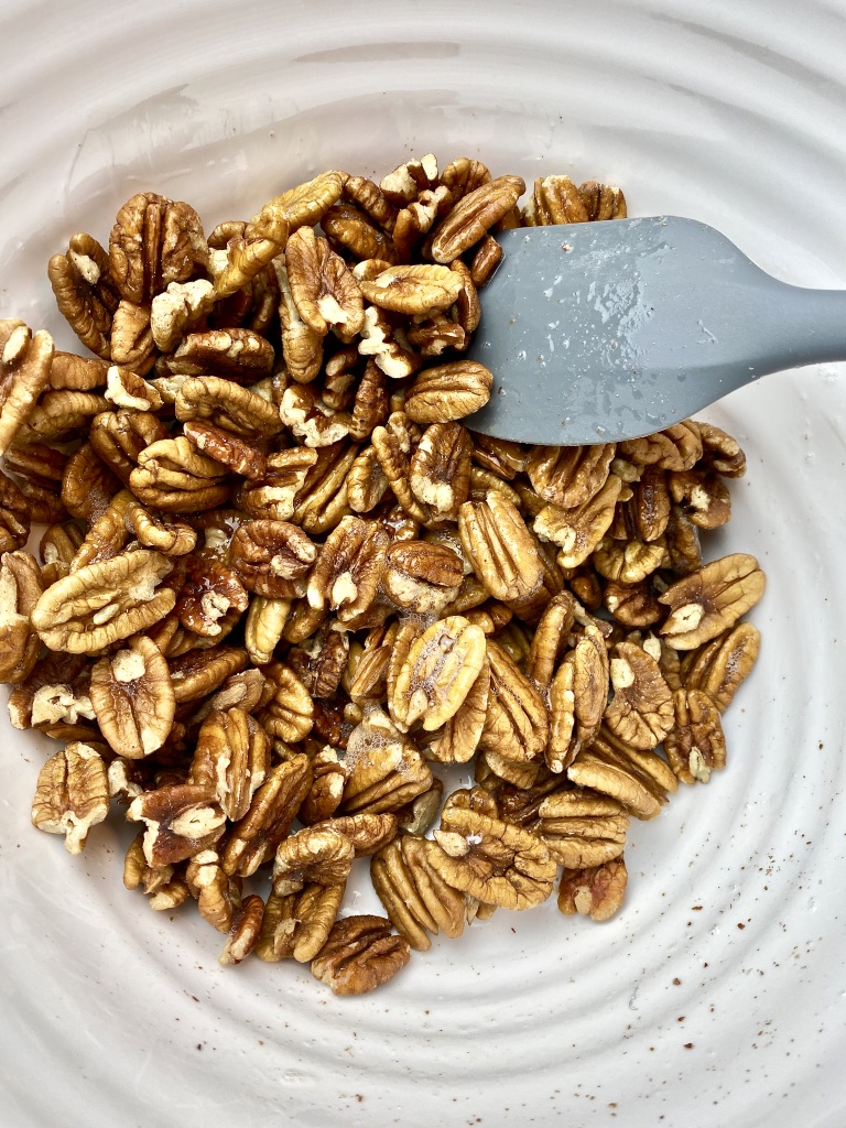 ad-Delightful-spiced-candied-pecans-the-easy-way-egg-white